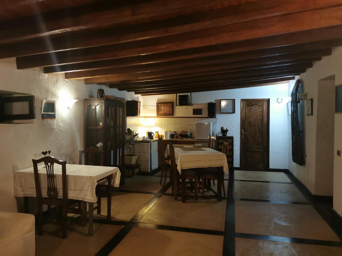 Villa Cecilio Тефия Экстерьер фото